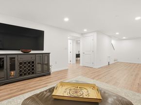 8 Jackson Dr 8, Upton MA 01568