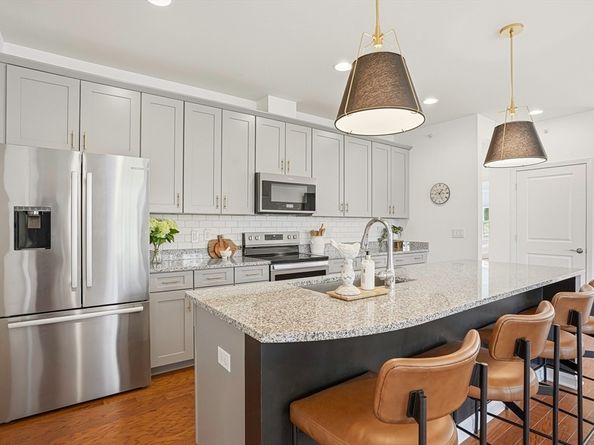 8 Jackson Dr 8, Upton MA 01568