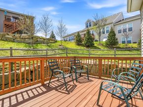 8 Jackson Dr 8, Upton MA 01568