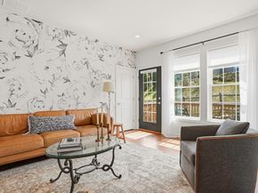 8 Jackson Dr 8, Upton MA 01568