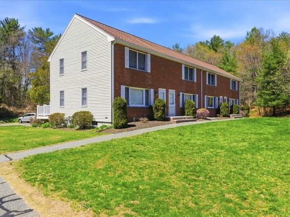 46 Willow Ridge Dr 46, Bridgewater MA 02324
