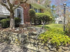 43 Sherburn Cir, Weston MA 02493