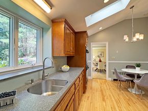 43 Sherburn Cir, Weston MA 02493
