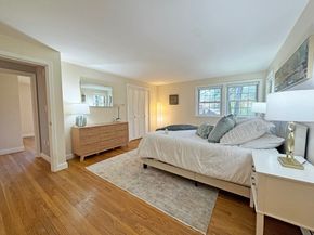 43 Sherburn Cir, Weston MA 02493