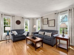 6 Berkshire St, Norfolk MA 02056