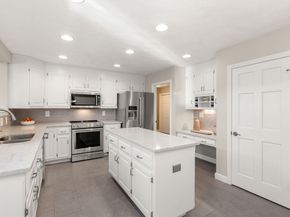 6 Berkshire St, Norfolk MA 02056
