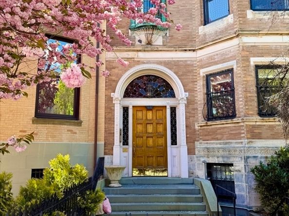 414 Beacon St PH4, Boston MA 02115