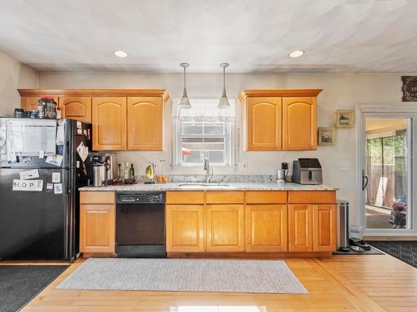 3 Southwick Rd, Peabody MA 01960