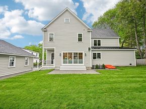 13 Parker Rd, Wakefield MA 01880