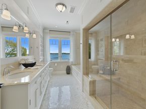 5 Bare Cove Ln, Hingham MA 02043