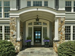 5 Bare Cove Ln, Hingham MA 02043