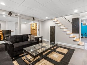 21 Leggs Hill Road, Marblehead MA 01945