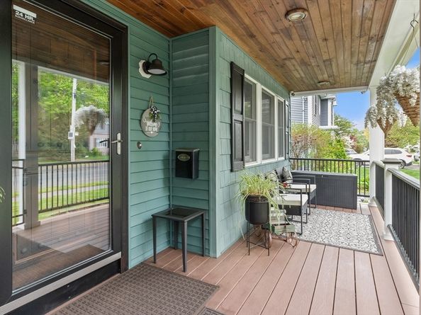 21 Leggs Hill Road, Marblehead MA 01945