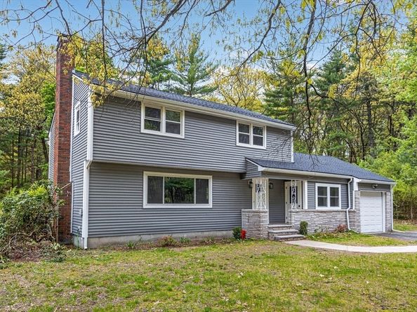 61 Jordan St, Chelmsford MA 01863