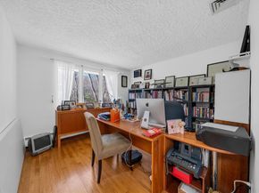 14 October Ln, Weston MA 02493