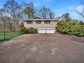 14 October Ln, Weston MA 02493