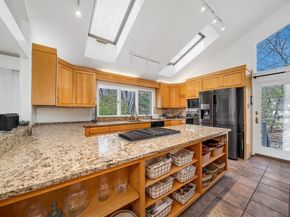 14 October Ln, Weston MA 02493