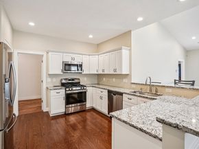117 Rogerson Xing 117, Uxbridge MA 01569