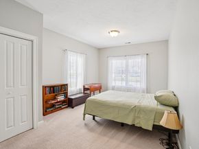 117 Rogerson Xing 117, Uxbridge MA 01569