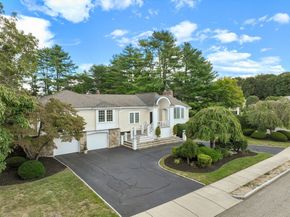 11 Mosley Road, Newton MA 02459