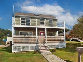 15 Clark Rd, Ipswich MA 01938