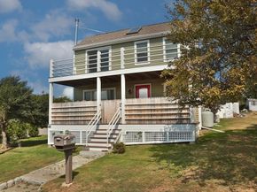 15 Clark Rd, Ipswich MA 01938