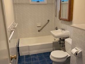 105-107 Warwick Rd, Newton MA 02465