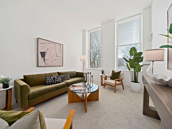 76 Elm St 114, Boston MA 02130