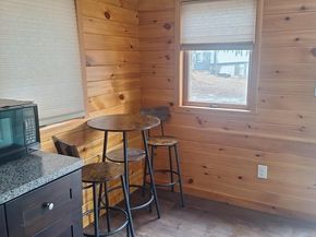 99 Lakeshore Dr, Spencer MA 01562