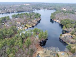 99 Lakeshore Dr, Spencer MA 01562