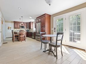 19 Teresa Dr, Holden MA 01520