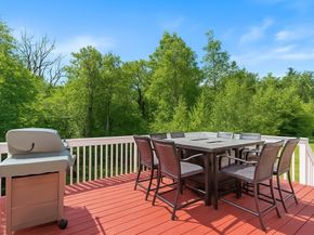 19 Teresa Dr, Holden MA 01520