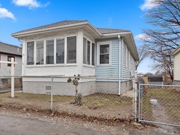 173 Rhoda St, Quincy MA 02169