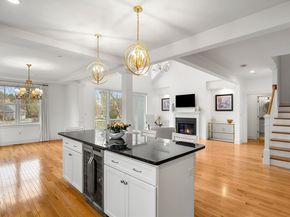 23 Woodmere Drive 13, Milton MA 02186