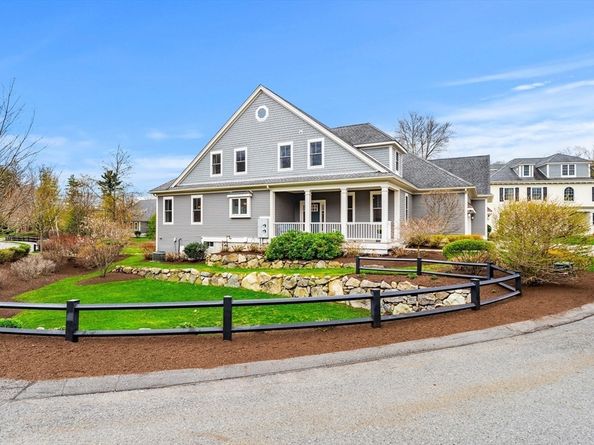 23 Woodmere Drive 13, Milton MA 02186