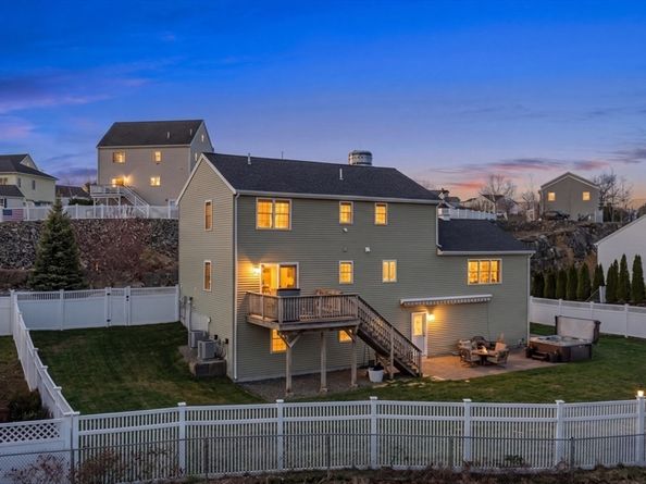 18 Gedney Drive, Peabody MA 01960