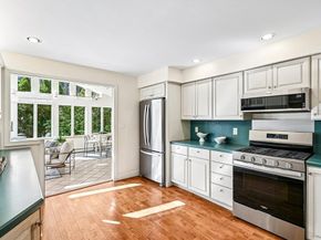 1 Mark St, Manchester MA 01944