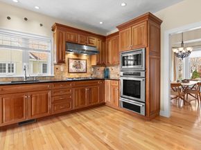 8 Ridgeway Cir 8, West Newbury MA 01985