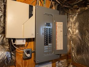 9 Dudley, Leominster MA 01453