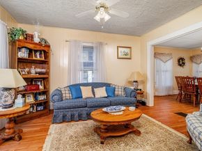 9 Dudley, Leominster MA 01453