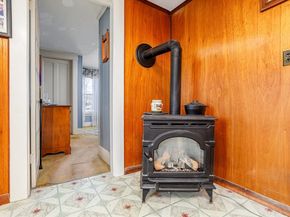 9 Dudley, Leominster MA 01453