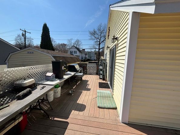 148 Pond St, Leominster MA 01453