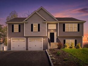 19 Progress Ave, Dudley MA 01571