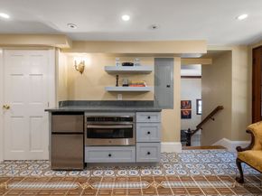 63 Crabtree Rd, Quincy MA 02171