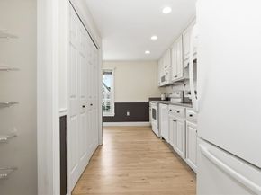 25 Essex Green Ln C, Peabody MA 01960