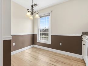 25 Essex Green Ln C, Peabody MA 01960