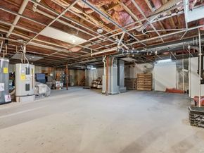 25 Essex Green Ln C, Peabody MA 01960