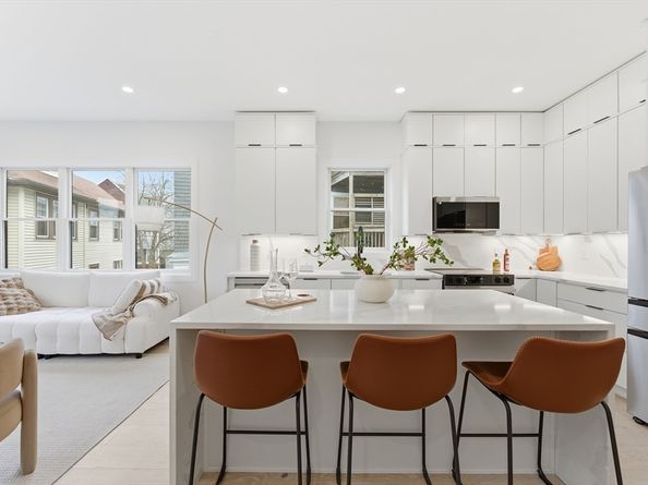 140 Shirley Street 330, Winthrop MA 02152