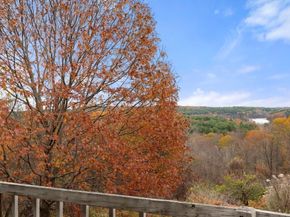 31 Overlook Dr, Southborough MA 01772