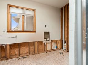 31 Overlook Dr, Southborough MA 01772